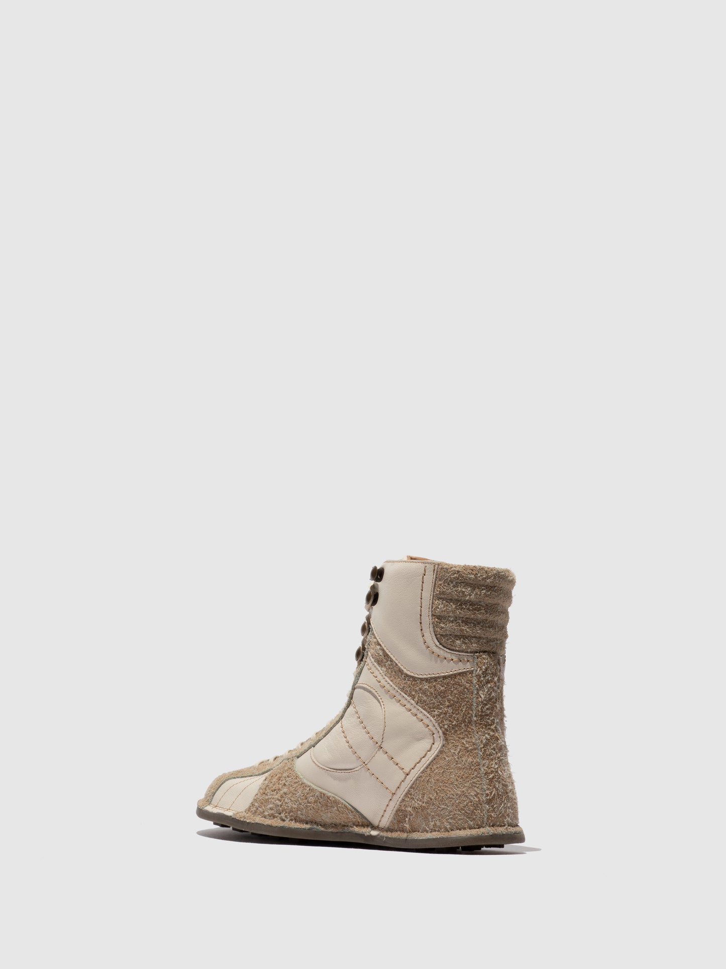 Hi-Top Trainers FARV573FLY OFFWHITE