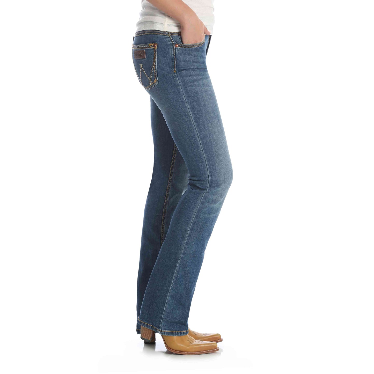 Wrangler Women's Retro Mae Mid-Rise Bootcut Jeans 09MWZKM