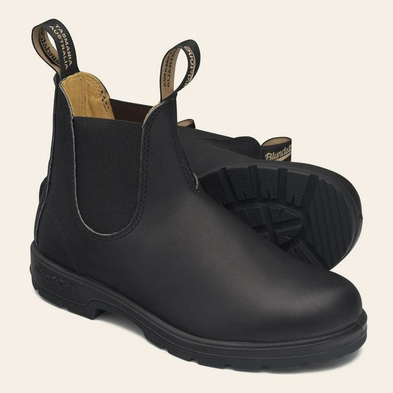 Blundstone 558 Chelsea Boots in Voltan Black