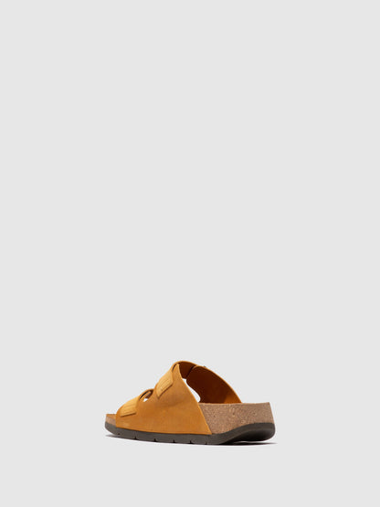 Buckle Sandals CAJA721FLY SUEDE MUSTARD