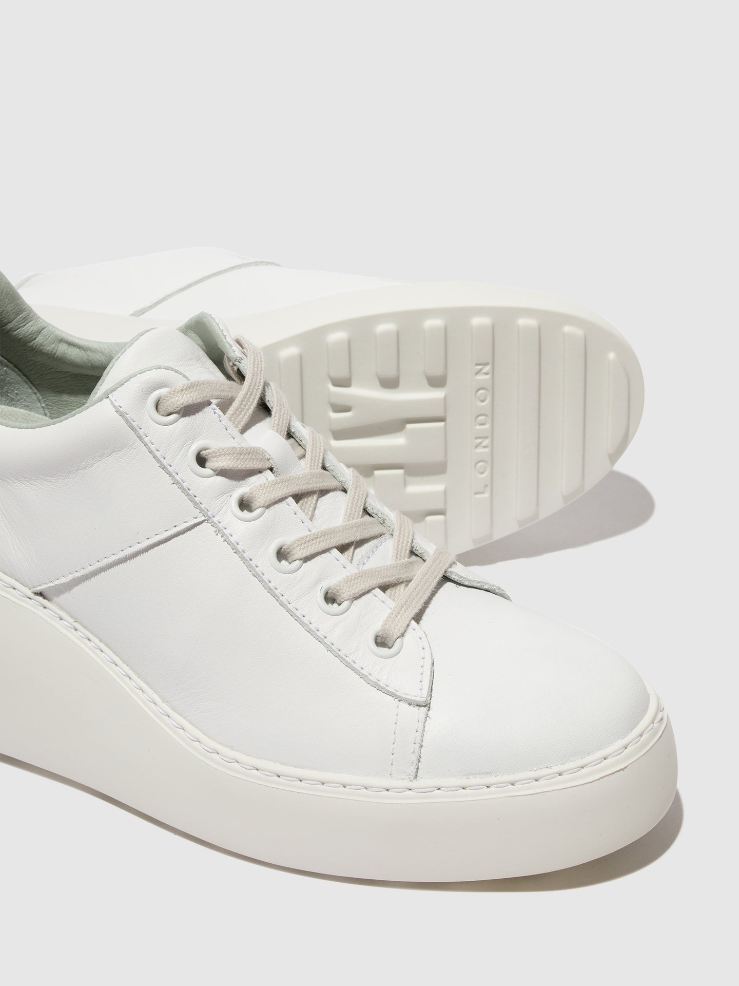 Lace-up Trainers DELF580FLY WHITE