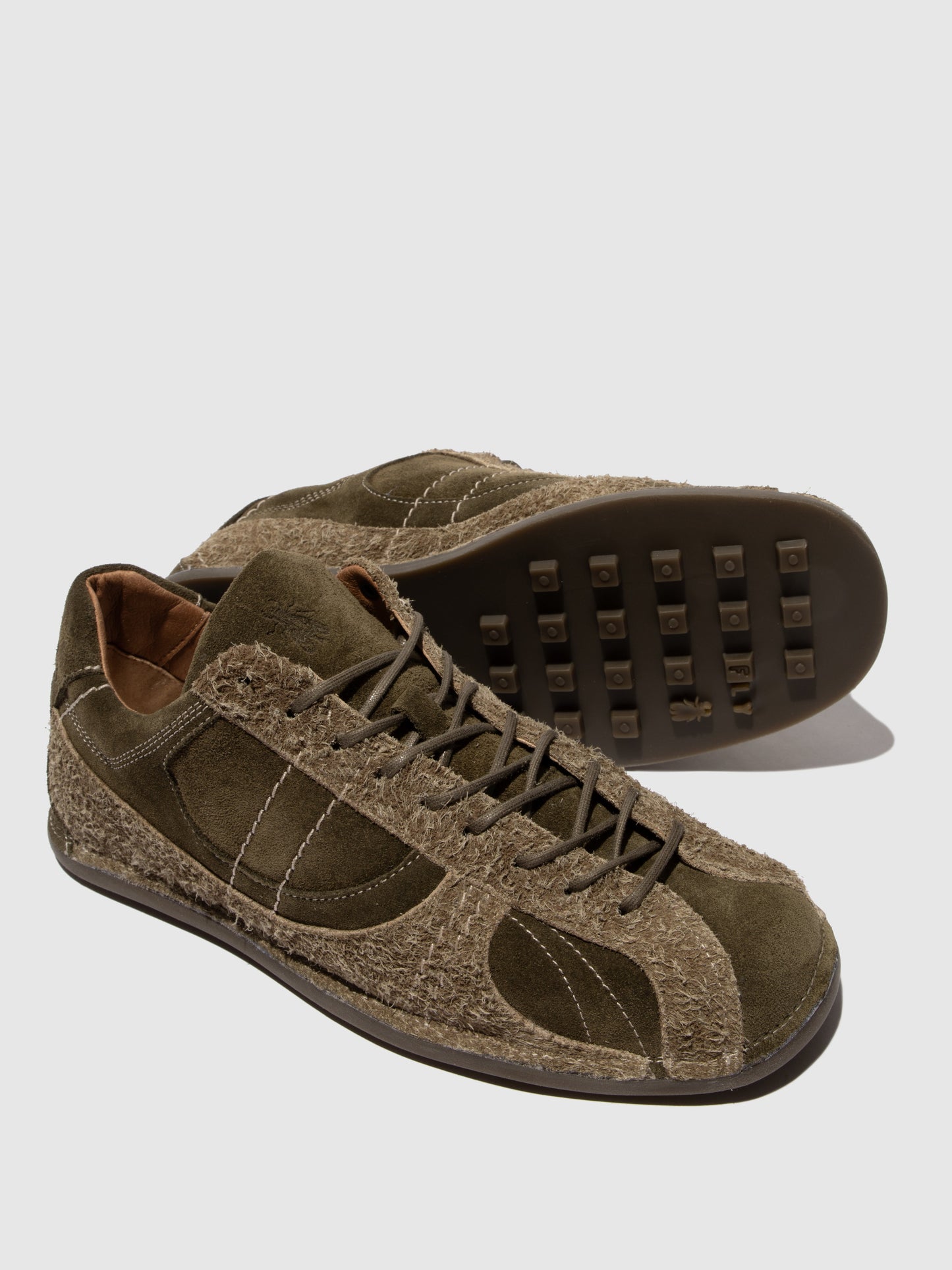 Low-Top Trainers FRAP572FLY KHAKI