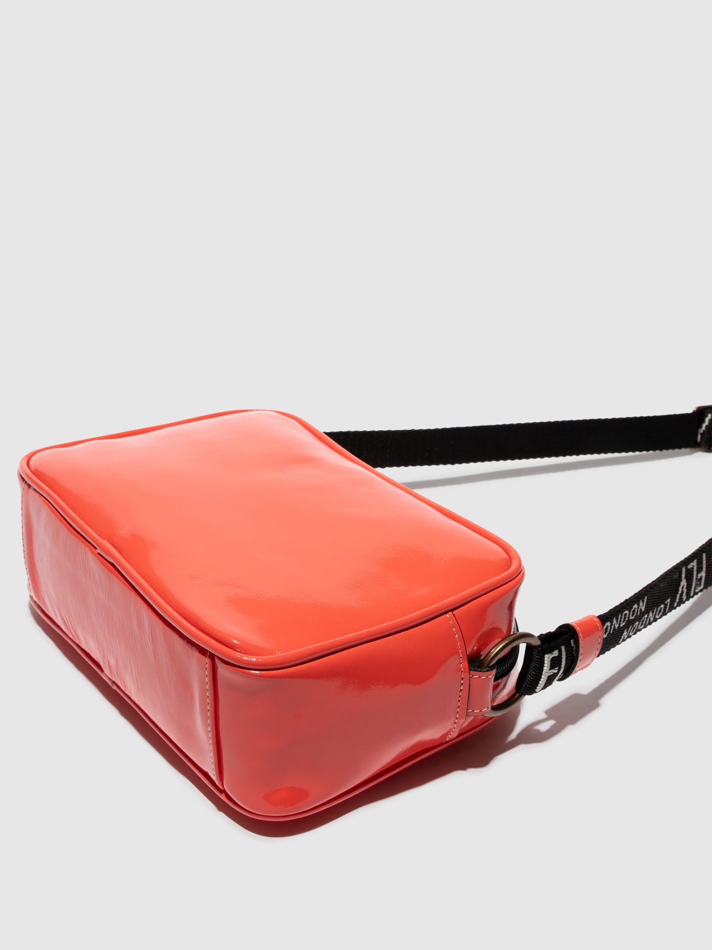 Crossbody Bags FILY750FLY SCARLET