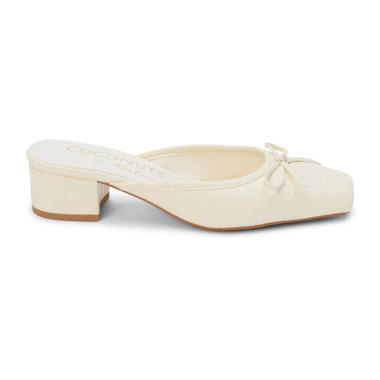 Geneva Heeled Mule