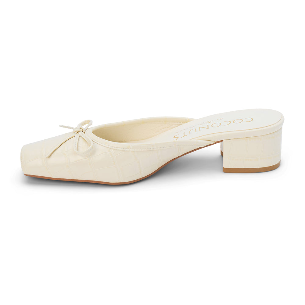 Geneva Heeled Mule