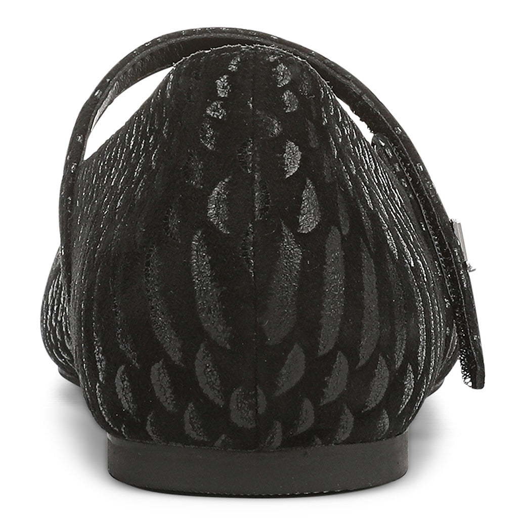 Womens Vionic Alameda Croc in Black — image 6