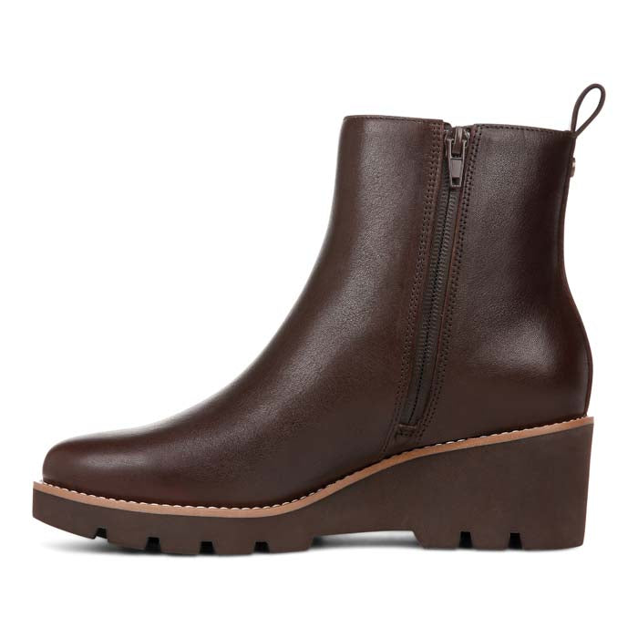 Womens Vionic Aria in Dark Brown — image 4