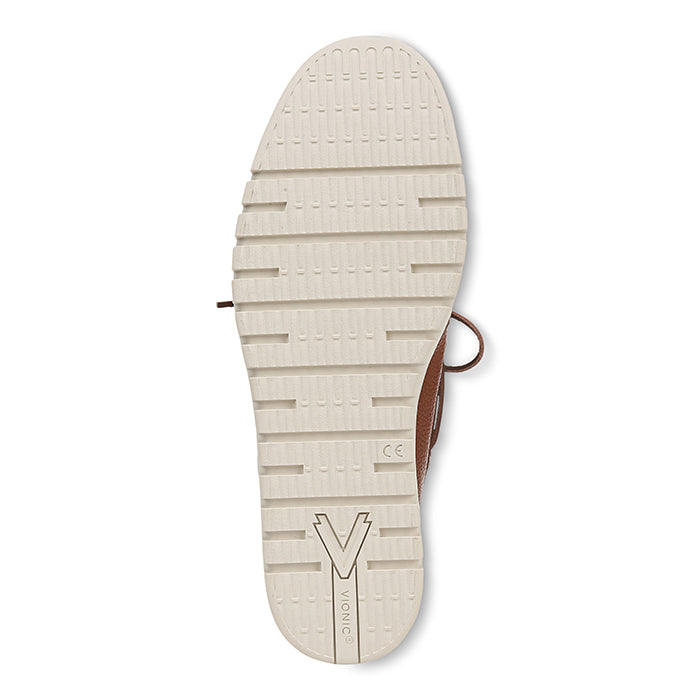 Mens Vionic Uptown Boat in Tan — image 7