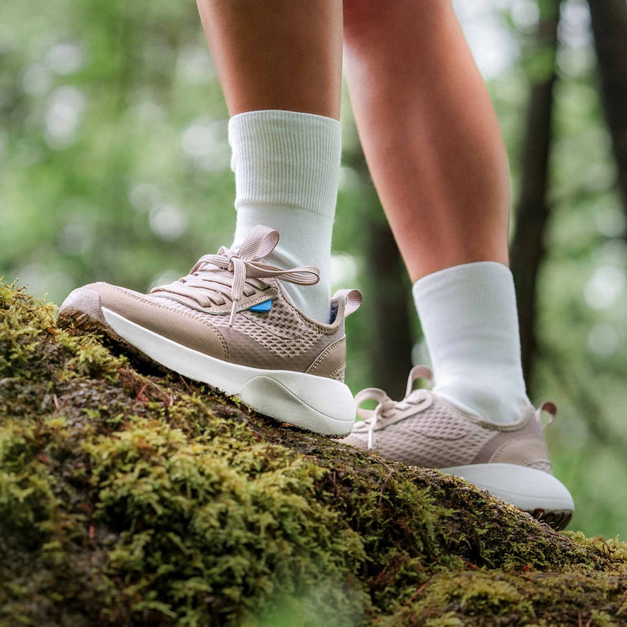 Women's Pacific Sneaker - Gravitate