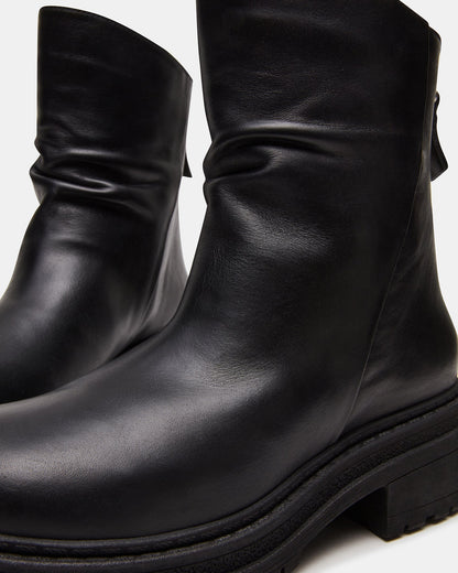 ESSENTIAL BLACK LEATHER