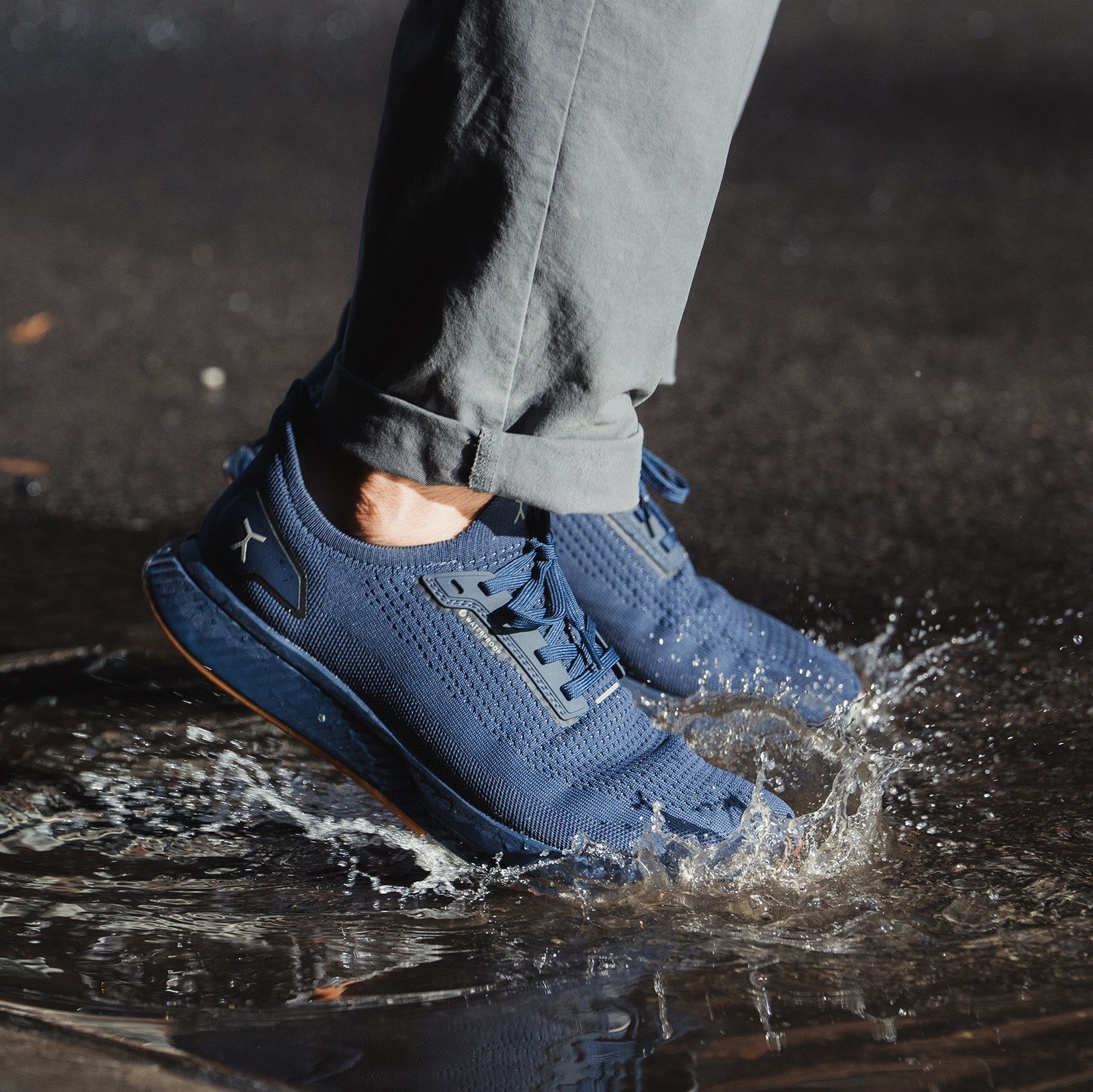 Adapt Waterproof Runner - SundialAdapt Waterproof Runner