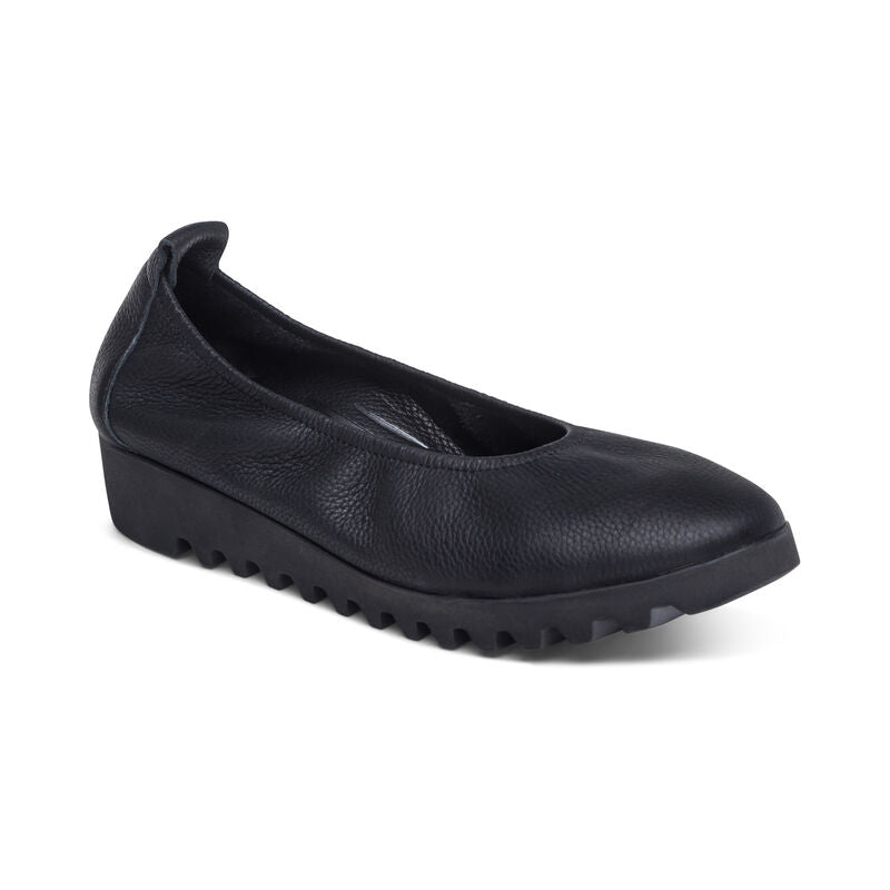 AETREX WORLDWIDE INC BRIANNA SLIP ON - BW100 - SundialAETREX WORLDWIDE INC BRIANNA SLIP ON - BW100