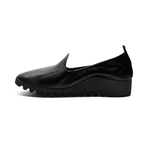 AETREX WORLDWIDE INC LIZ SLIP ON - BW500 - SundialAETREX WORLDWIDE INC LIZ SLIP ON - BW500