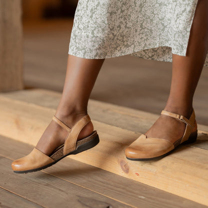 DANSKO ROWAN - 6025 - 585300 - SundialDANSKO ROWAN - 6025 - 585300