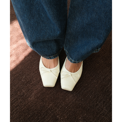 Geneva Heeled Mule
