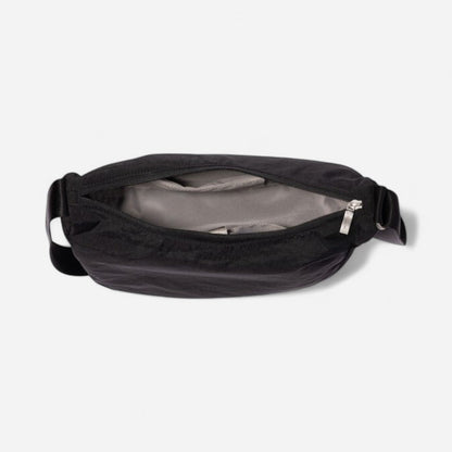 Swift Crescent Crossbody Black