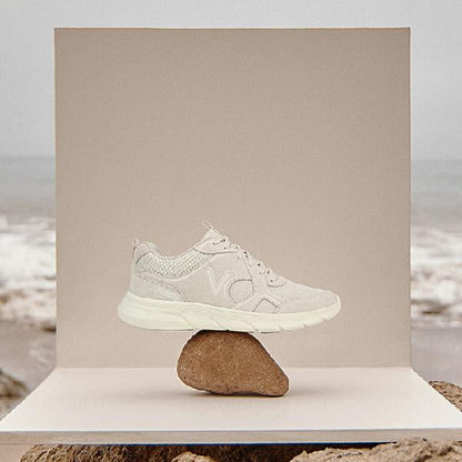 Womens Vionic Walk Parkside in Cream — image 8