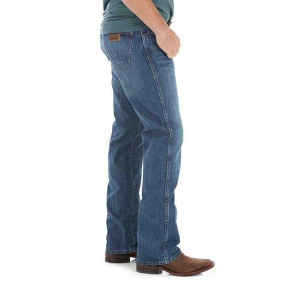 Wrangler Men's Retro Relaxed Boot Cut Jeans WRT20TB