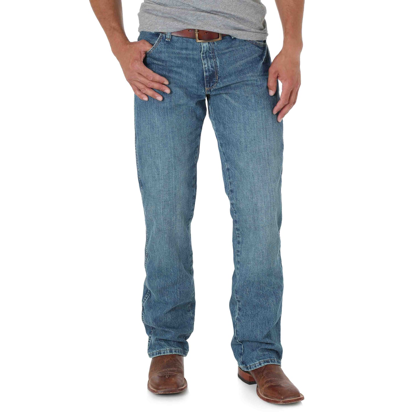 Wrangler Men's Retro Slim Fit Bootcut Jeans 77MWZWO